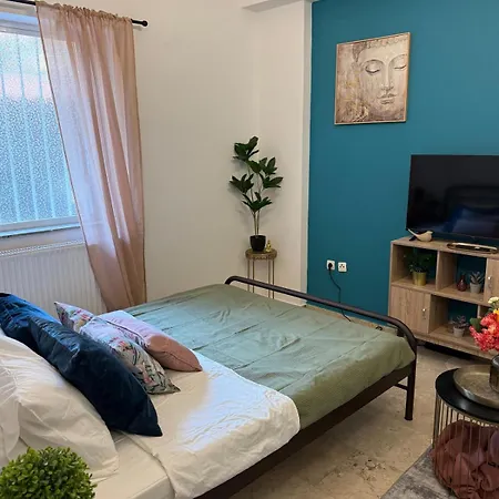 Cozy And Serene איגיו